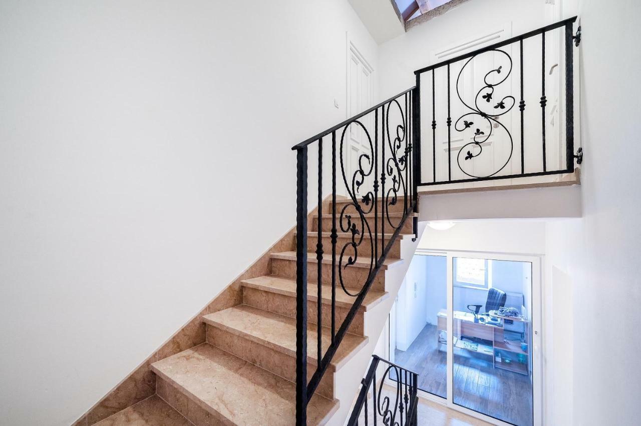 Apartments Rialto Gallery Шибеник Экстерьер фото